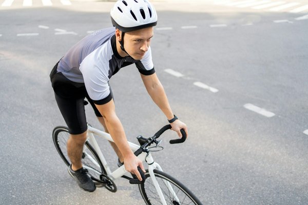 Le vélo : un sport complet pour votre santé